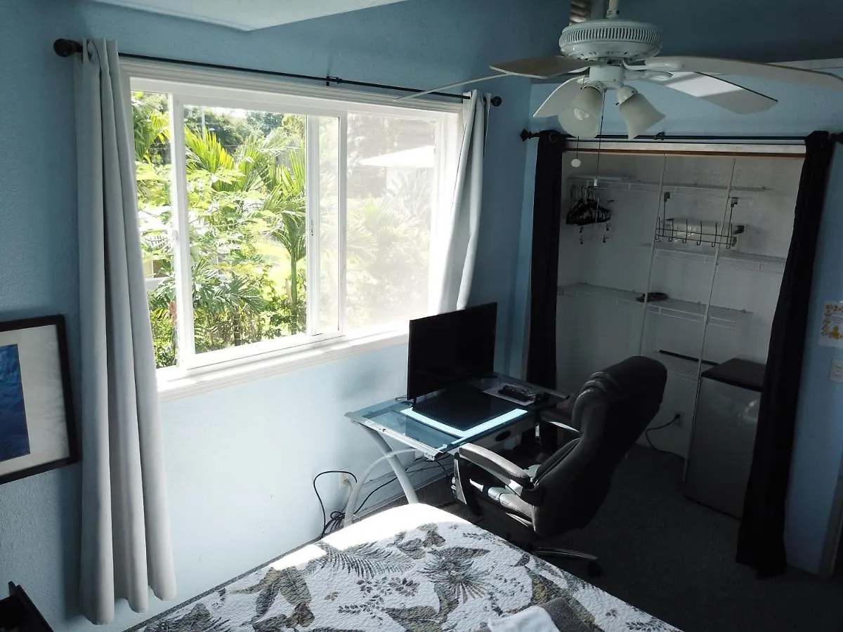 Hawaiian Ohana Home Hilo Bed & Breakfast